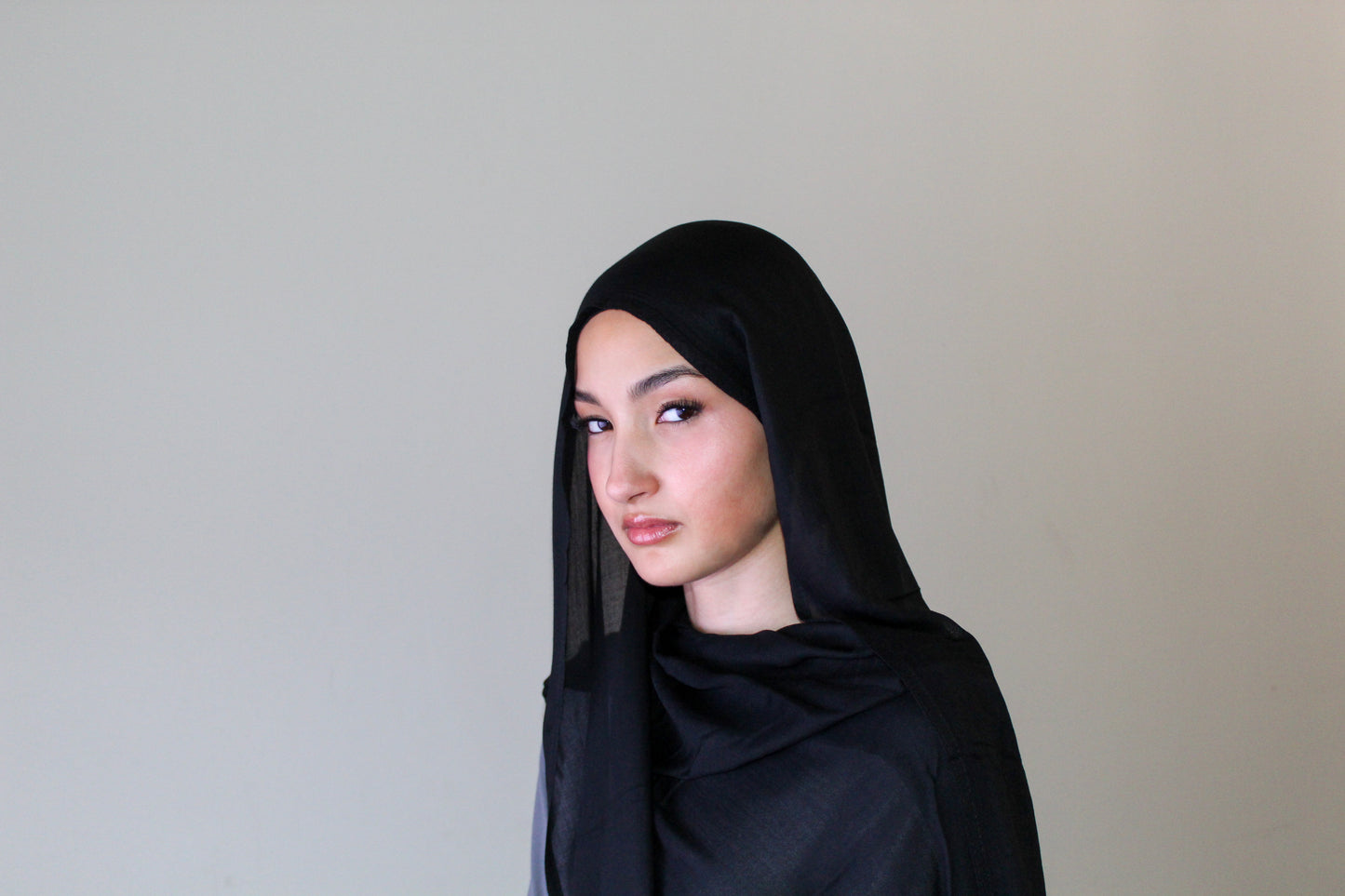 NOIR MODAL HIJAB